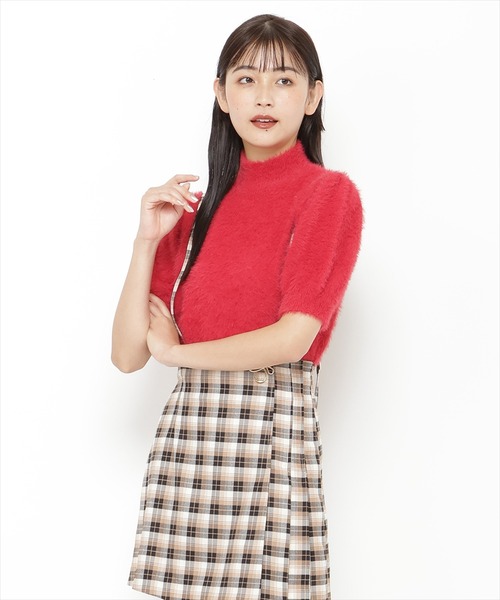 REDYAZEL（レディアゼル）の「フェザーライク半袖ニットプルオーバー（ニット/セーター・レディース・レッド/ブラック/オフホワイト・FREE）」の10枚目の写真