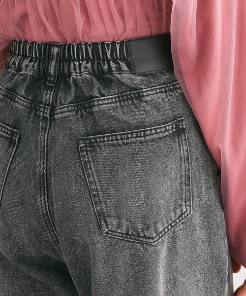 ELENCARE DUE（エレンカーレデュエ）の「・ELENCARE DUE デニムタックワイドパンツ（デニムパンツ・レディース・インディゴブルー/ダークインディゴブルー/ブラック・FREE）」の13枚目の写真