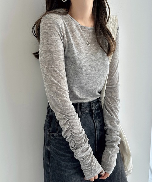 andme(アンドミー)の「シャーリングシアーリブトップス(Tシャツ/カットソー・レディース・杢グレー/アイボリー/ブラック/チャコールグレー・M)」の4枚目の写真