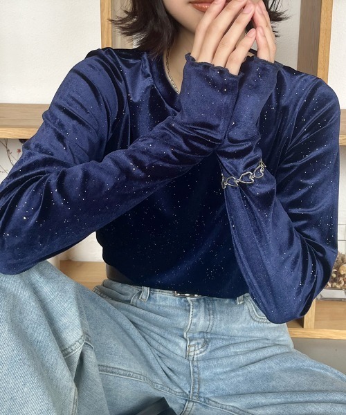 Rejoule（リジュール）の「フィンガーホールラメベロアトップス（Tシャツ/カットソー・レディース・ネイビー/ブラック/チャコールグレー・FREE）」の3枚目の写真