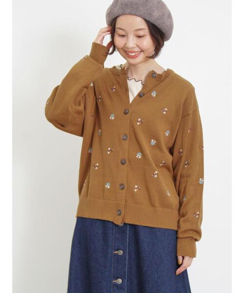 Samansa Mos2(サマンサ モスモス)の「花刺繍カーディガン(カーディガン/ボレロ・レディース・ブルー/マスタード/キナリ/ブラック・F)」の4枚目の写真