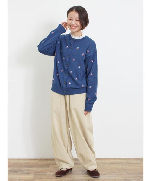 Samansa Mos2(サマンサ モスモス)の「花刺繍カーディガン(カーディガン/ボレロ・レディース・ブルー/マスタード/キナリ/ブラック・F)」の17枚目の写真