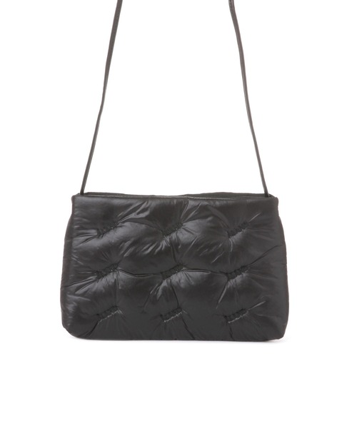 ALAND（エーランド）の「【UNISEX】ALAND／シュウロゴショルダーBAG（ショルダーバッグ・レディース・ブラック/ホワイト/ボルドー・FREE）」の4枚目の写真