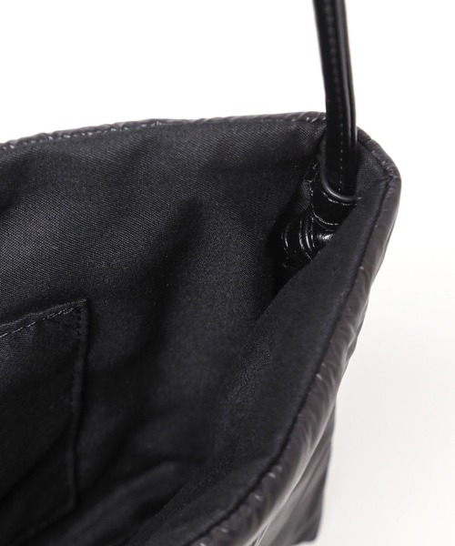 ALAND（エーランド）の「【UNISEX】ALAND／シュウロゴショルダーBAG（ショルダーバッグ・レディース・ブラック/ホワイト/ボルドー・FREE）」の8枚目の写真