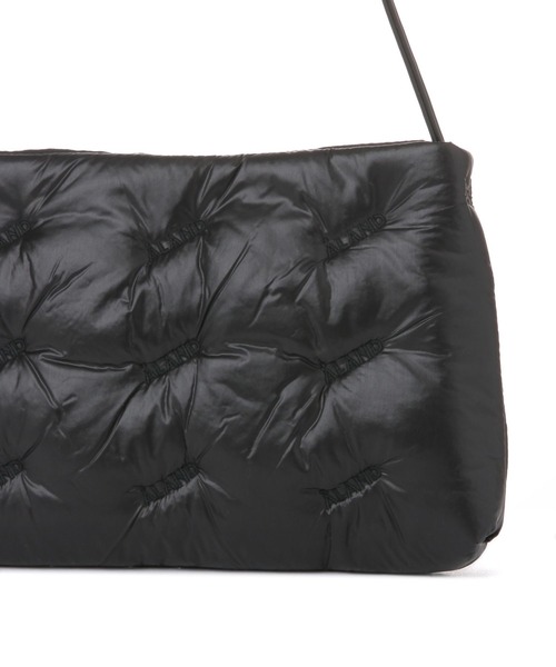 ALAND（エーランド）の「【UNISEX】ALAND／シュウロゴショルダーBAG（ショルダーバッグ・レディース・ブラック/ホワイト/ボルドー・FREE）」の11枚目の写真