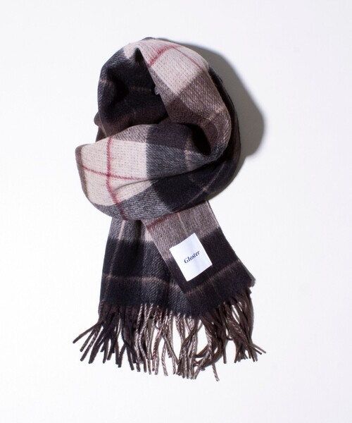 GLOSTER（グロスター）の「【GLOSTER/グロスター】カシミヤブレンドウールマフラー リバーシブル (無地/チェック)（マフラー・メンズ・ブルー系その他2/ブルー系その他3/ブラック系その他2/ブルー/ブラック系その他/グリーン/レッド/ブルー系その他/ネイビー/ベージュ・FREE）」の4枚目の写真