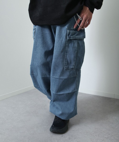 NILWAY（ニルウェイ）の「スラブ デニム ワイド グランジ カーゴパンツ（カーゴパンツ・メンズ・ブルー/ブラック/ブラック系・MEDIUM/SMALL/X-LARGE/LARGE）」の20枚目の写真