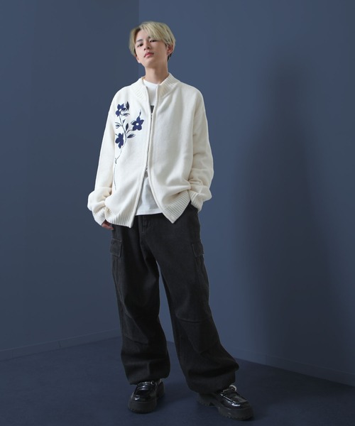 NILWAY（ニルウェイ）の「スラブ デニム ワイド グランジ カーゴパンツ（カーゴパンツ・メンズ・ブルー/ブラック/ブラック系・MEDIUM/SMALL/X-LARGE/LARGE）」の9枚目の写真