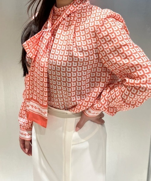 PINKY&DIANNE（ピンキーアンドダイアン）の「◆[URBAN PRECIOUS] ジオメトリックプリントブラウス（シャツ/ブラウス・レディース・ブルー系その他6/ピンク系その他4・38）」の7枚目の写真
