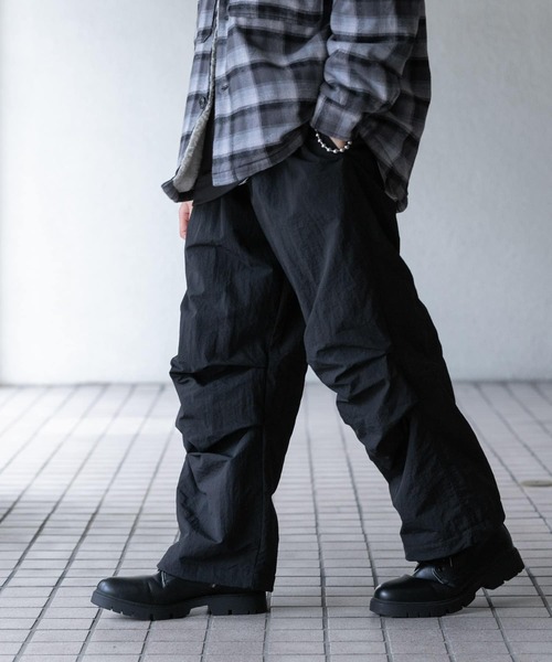 SENSE OF PLACE by URBAN RESEARCH（センスオブプレイスバイアーバンリサーチ）の「パデッドイージーパンツ（その他パンツ・メンズ・ブラック/チャコールグレー・MEDIUM/LARGE）」の9枚目の写真