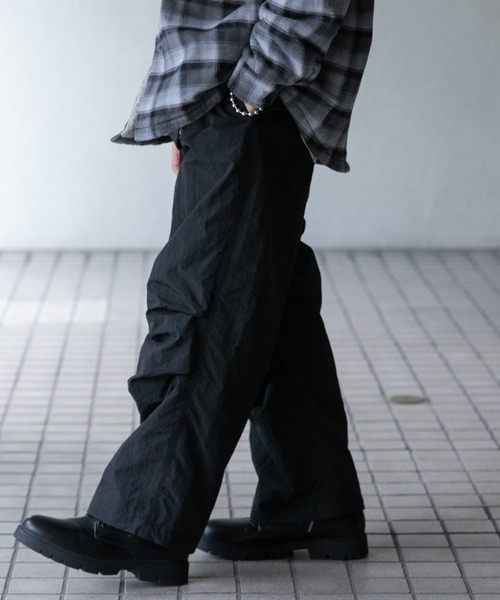 SENSE OF PLACE by URBAN RESEARCH（センスオブプレイスバイアーバンリサーチ）の「パデッドイージーパンツ（その他パンツ・メンズ・ブラック/チャコールグレー・MEDIUM/LARGE）」の7枚目の写真