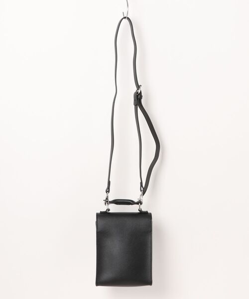 Subciety(サブサエティ)の「Faux leather mini shoulder bag(ショルダーバッグ・メンズ・ブラック・FREE)」の6枚目の写真