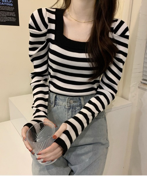 Teem Store(チームストア)の「スクエアネック フィンガーホール リブ ニット(ニット/セーター・レディース・ブルー/ホワイト×ブラック/アイボリー/ライトブルー/ブラック/ホワイト/グレー・F)」の18枚目の写真