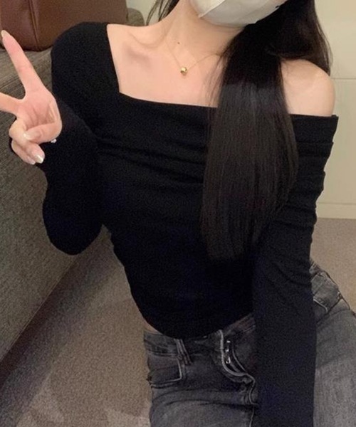 Lace Ladies(レースレディース)の「アシンメトリー オフショルダー サイド シャーリング カットソー(Tシャツ/カットソー・レディース・ホワイト/ブラック/ブラウン・S/XL/M)」の5枚目の写真