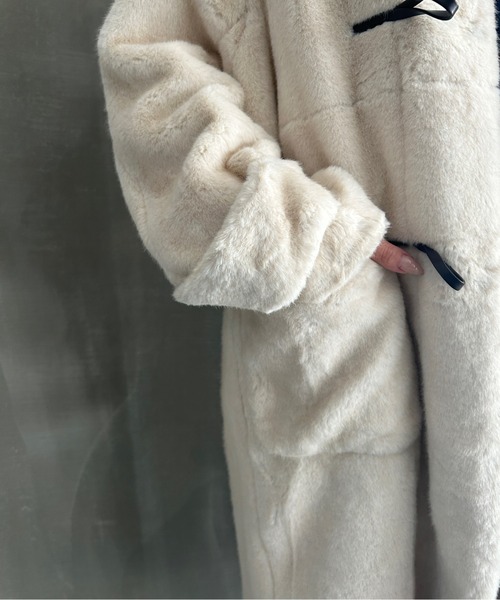 スタンドカラー フェイクファーロングコート FC25W048【Fano Studios