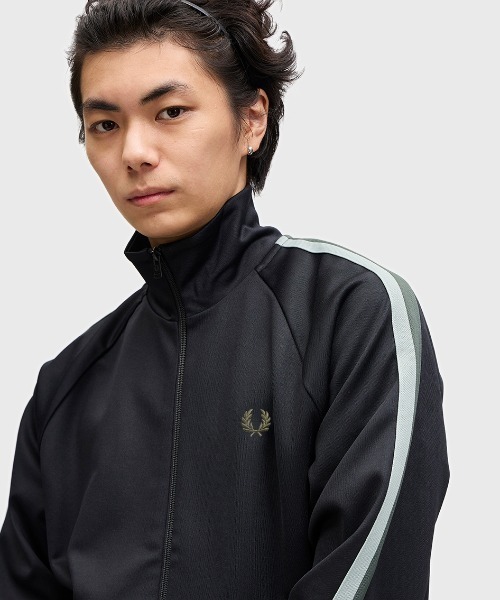Fred Perry フレッドペリー テープトラックジャケット 楽天市場】フレッドペリー テープド・トラックジャケット J4620