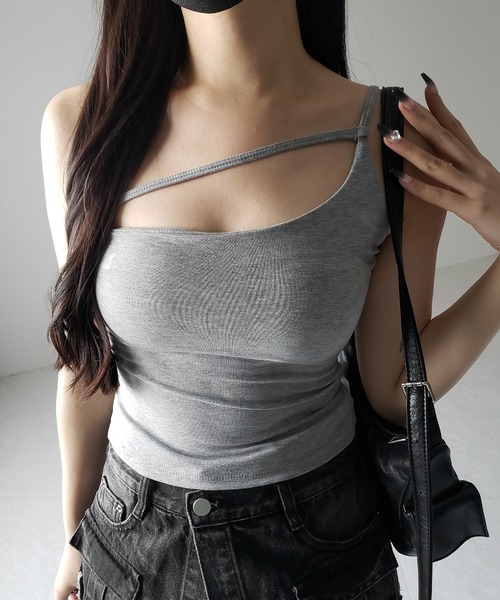 me+em select(ミームセレクト)の「【 3color / カップ付 】ラインストラップワンショルキャミソール / line strap one shoulder camisole(キャミソール・レディース・ホワイト/ブラック/グレー・FREE)」の15枚目の写真