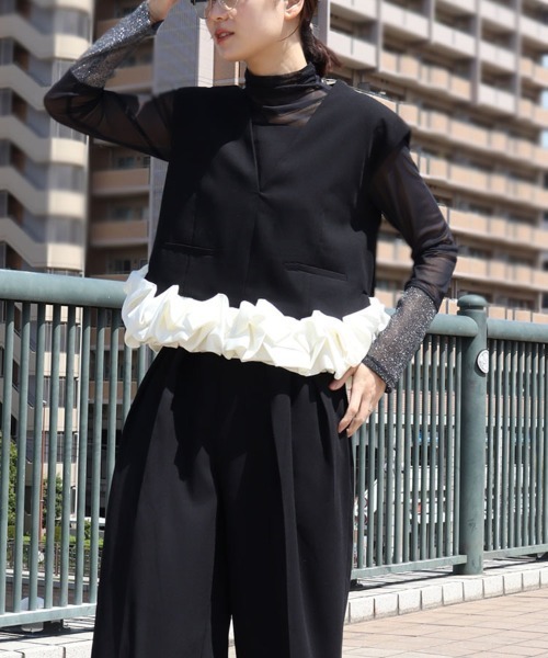 pufe(ピュフェ)の「【pufe】バイカラーシアートップス【ハイネック】(Tシャツ/カットソー・レディース・ブラック系その他/ブラック/アイボリー/ブルーグレー/ネイビー/ホワイト系その他・ONE)」の22枚目の写真