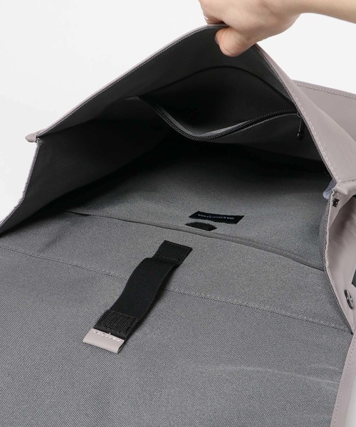 SENSE OF PLACE by URBAN RESEARCH（センスオブプレイスバイアーバンリサーチ）の「GASTON LUGA　Dash Backpack 16（バックパック/リュック・メンズ・グレー系その他・ONE）」の6枚目の写真