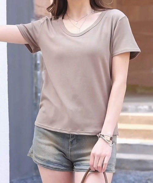 aimoha(アイモハ)の「シンプルベーシックTシャツ (SS)(Tシャツ/カットソー・レディース・ピンク/グリーン/ダークグレー/ホワイト/ベージュ/ブラック・FREE)」の5枚目の写真