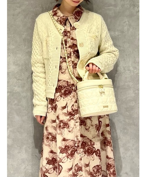 Maison de FLEUR(メゾンドフルール)の「リボンキルティングキューブショルダーバッグ(ショルダーバッグ・レディース・ブラック/ピンク/アイボリー・FREE)」の5枚目の写真