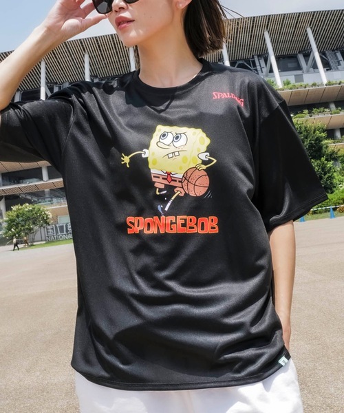 SPALDING(スポルディング)の「【SPALDING/スポルディング】Tシャツ スポンジ・ボブ ドリブル/スポンジボブコラボ吸水速乾UVカット半袖Tシャツ(Tシャツ/カットソー・メンズ・ホワイト/ブラック・MEDIUM/LARGE/X-LARGE)」の2枚目の写真