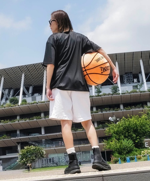 SPALDING(スポルディング)の「【SPALDING/スポルディング】Tシャツ スポンジ・ボブ ドリブル/スポンジボブコラボ吸水速乾UVカット半袖Tシャツ(Tシャツ/カットソー・メンズ・ホワイト/ブラック・MEDIUM/LARGE/X-LARGE)」の11枚目の写真