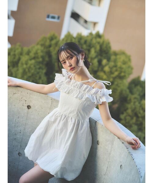フリルバルーンワンピース