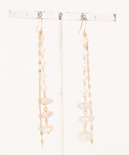 tone（トーン）の「【Astyle】淡水パールチェーンステンレスピアス(MA)（ピアス（両耳用）・レディース・ゴールド・FREE）」の3枚目の写真