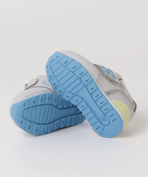 NEW BALANCE(ニューバランス)の「996(スニーカー・キッズ・グレー/ネイビー/パープル・12.5cm/14.0cm/16.5cm/14.5cm/15.5cm/13.5cm/15.0cm/16.0cm/13.0cm/12.0cm)」の6枚目の写真