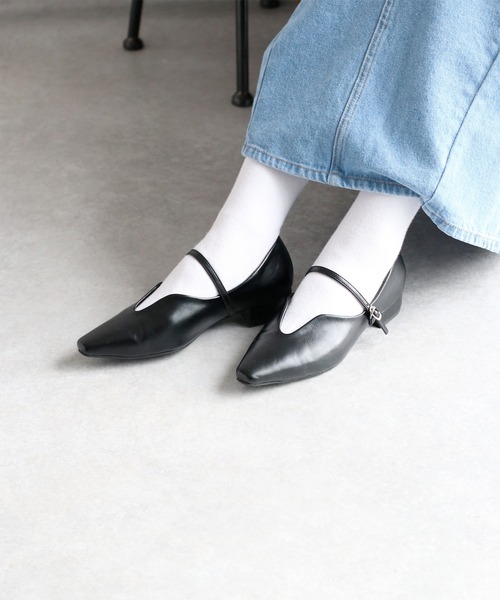 cepo（セポ）の「Ｕカットストラップパンプス（パンプス・レディース・ブラック/オフホワイト/シルバー・M/L）」の15枚目の写真