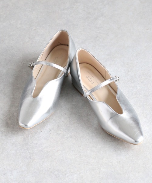 cepo（セポ）の「Ｕカットストラップパンプス（パンプス・レディース・ブラック/オフホワイト/シルバー・M/L）」の16枚目の写真