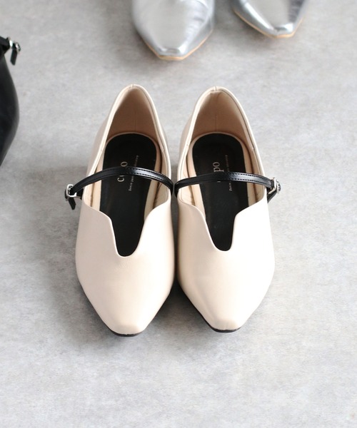 cepo（セポ）の「Ｕカットストラップパンプス（パンプス・レディース・ブラック/オフホワイト/シルバー・M/L）」の22枚目の写真