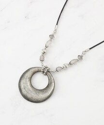 SHOO・LA・RUE（シューラルー）の「ラメ入り月の輪ネックレス（ネックレス・レディース）」