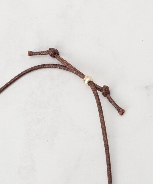 SHOO・LA・RUE（シューラルー）の「ラメ入り月の輪ネックレス（ネックレス・レディース・シルバー/ゴールド/ネイビー/ホワイト・00）」の9枚目の写真