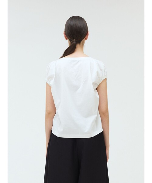 mizuiroind(ミズイロインド)の「mizuiro ind ギャザーパフスリーブプルオーバー(Tシャツ/カットソー・レディース・ライトブルー/ベージュ/ブラック/オフホワイト・FREE)」の11枚目の写真