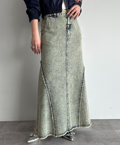 apres jour mignon(アプレジュールミニョン)の「切り替えデニムスカート(スカート・レディース・ブラック系その他/ブルー系その他・SMALL/MEDIUM/X-LARGE)」の2枚目の写真