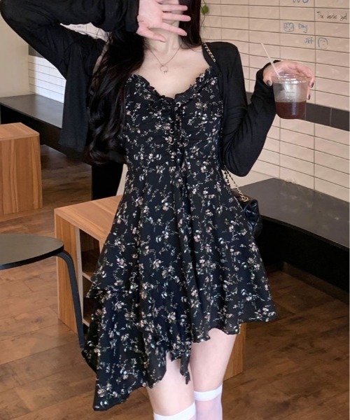 kirakiraShop（キラキラショップ）の「イレギュラーヘム 花柄 ミニワンピース（ワンピース・レディース・ブラック/ブラック系その他・FREE）」の5枚目の写真