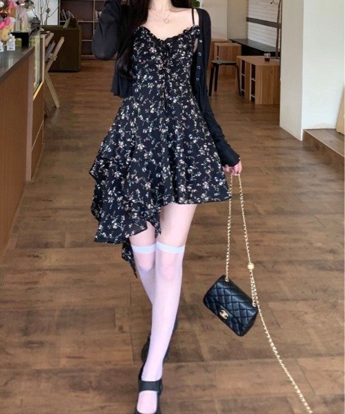 kirakiraShop（キラキラショップ）の「イレギュラーヘム 花柄 ミニワンピース（ワンピース・レディース・ブラック/ブラック系その他・FREE）」の7枚目の写真