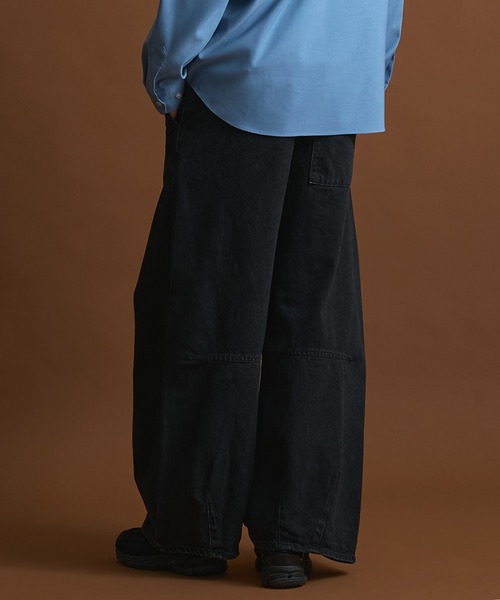 【新品未使用・タグ付き】PUBLIC TOKYO 立体裁断ワイドバギーパンツ 新品未使用・タグ付き】PUBLIC TOKYO 立体裁断ワイドバギー