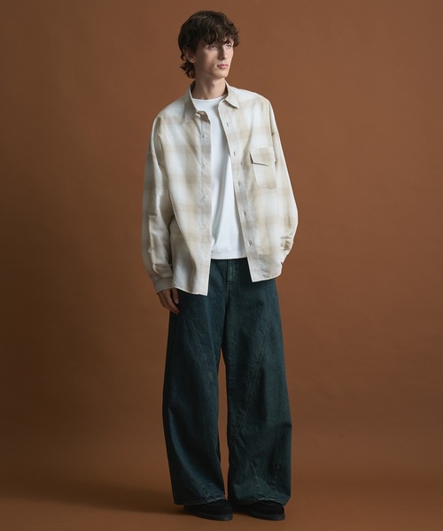 【新品未使用・タグ付き】PUBLIC TOKYO 立体裁断ワイドバギーパンツ 新品未使用・タグ付き】PUBLIC TOKYO 立体裁断ワイドバギー