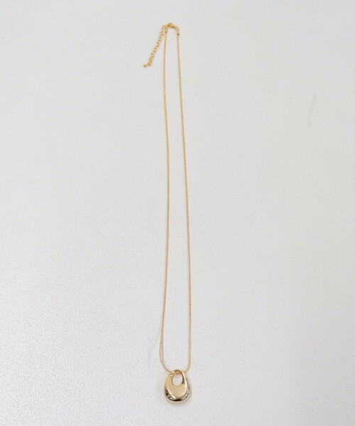 fredy emue（フレディエミュ）の「つぶしモチーフロングネックレス（ネックレス・レディース・シルバー/ゴールド・FREE）」の11枚目の写真