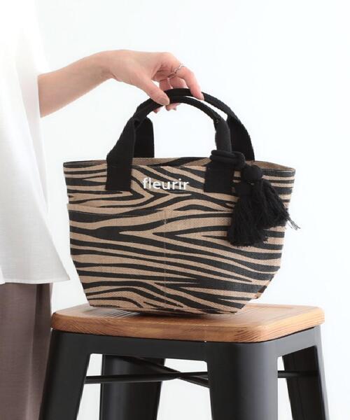 SHOO・LA・RUE(シューラルー)の「【高レビュー】夏を彩る ジュートランチトートバッグ(トートバッグ・レディース・オレンジ/ブルー/イエロー/ブラック系/ブラック系3/ブラック・00)」の3枚目の写真