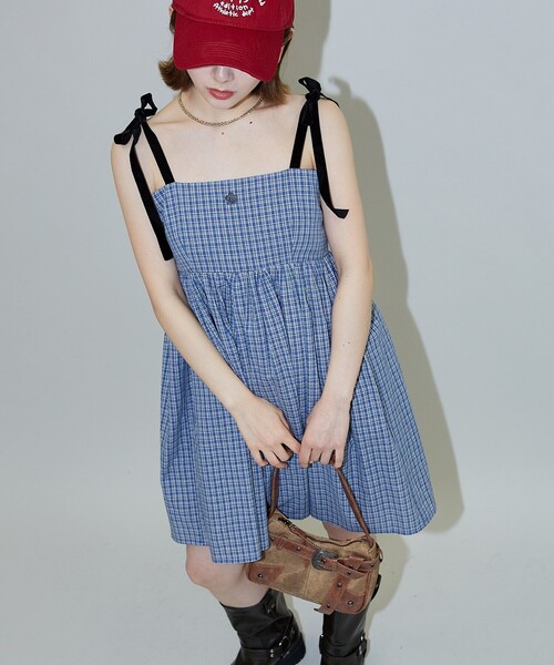 PUBLUX(パブリュクス)の「MARY QUANT × PUBLUX/マリークワント ベロアリボン ミニ キャミワンピース 限定展開(ワンピース・レディース・イエロー/ブルー・フリ-)」の3枚目の写真