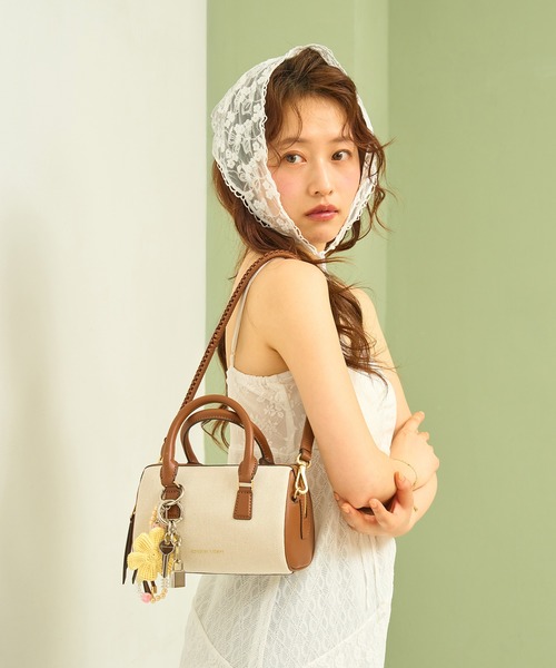 ☆超可愛いゴールドカラー☆オリンパス E-PL2 キャップレンズ＋バッグ付 ☆超可愛いゴールドカラー☆オリンパス E-PL2 キャップレンズ＋バッグ