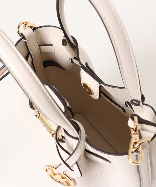 MICHAEL KORS(マイケルコース)の「CARSON NS クロスボディ スモール(ショルダーバッグ・レディース・ベージュ系・FREE)」の4枚目の写真