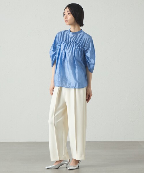 CAST:（キャストコロン）の「【1枚で着映える】ギャザーブラウス（シャツ/ブラウス・レディース・ブラック/ブルー系その他2/オフホワイト・M）」の4枚目の写真