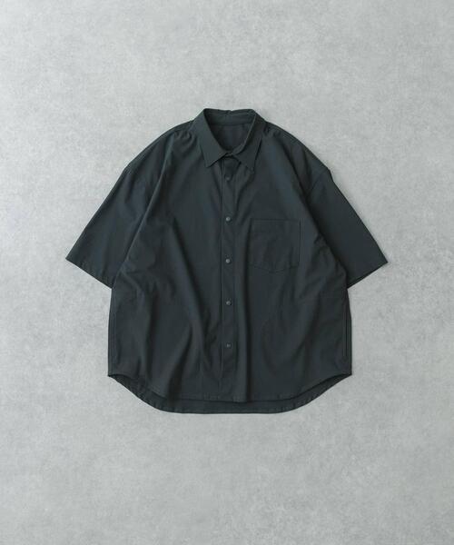 URBAN RESEARCH(アーバンリサーチ)の「FREEZY SNAP SHIRTS(シャツ/ブラウス・メンズ・ブラック/グリーン系その他・MEDIUM/LARGE)」の2枚目の写真