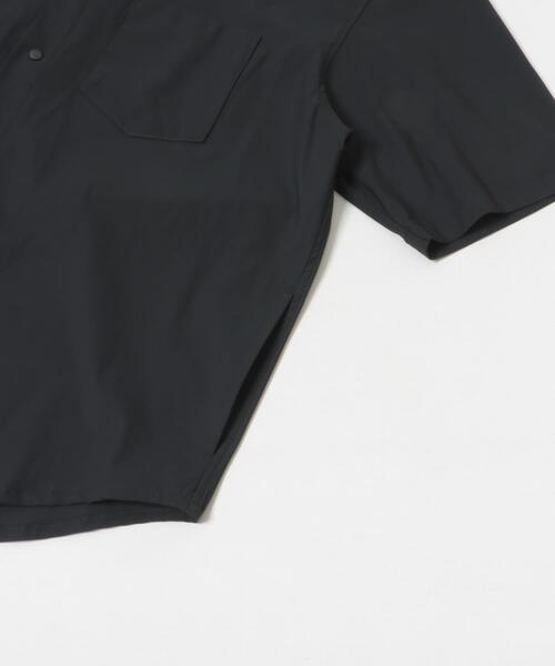 URBAN RESEARCH(アーバンリサーチ)の「FREEZY SNAP SHIRTS(シャツ/ブラウス・メンズ・ブラック/グリーン系その他・MEDIUM/LARGE)」の3枚目の写真