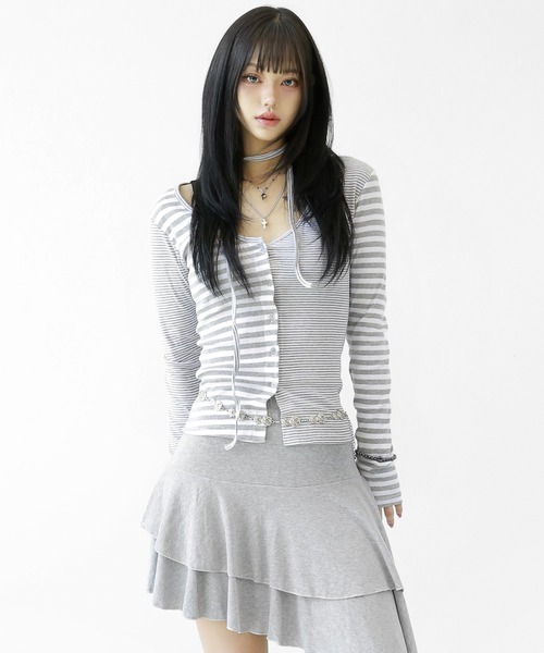 minsobi(ミンソビ)の「ネクタイストラップ付きアシメボーダートップス(シャツ/ブラウス・レディース・ブラック/グレー・FREE)」の1枚目の写真
